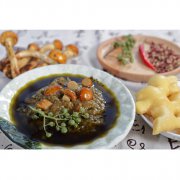 好的火鍋離不開(kāi)味道十足的火鍋調(diào)味料